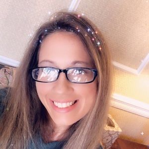 Meet your Posher, Selena